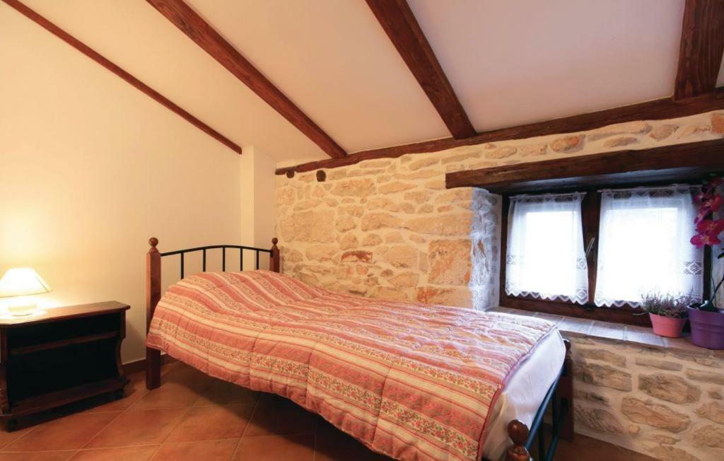 Ladonja Apartman *